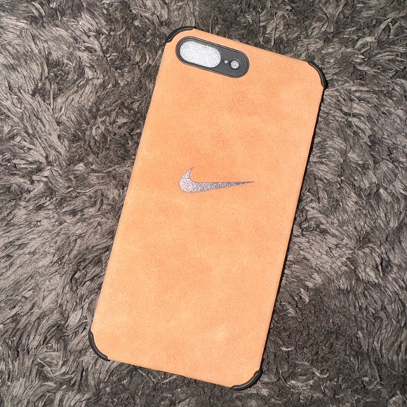 Khaki iPhone 8 Plus 🔥🔥✅✅✅❤️❤️❤️ - Picture 4 of 4